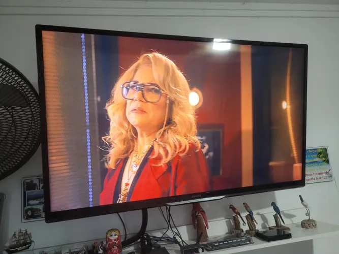 Tv 50" Philips Full HD (1920 x 1080 píxeis) 100% Perfeita