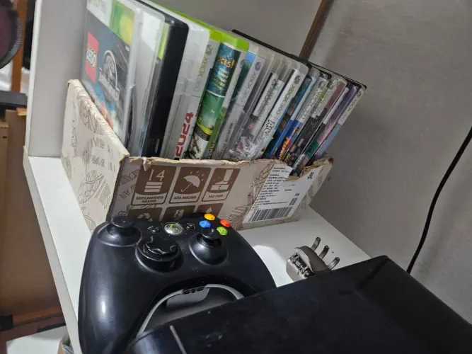 Xbox 360 + 30 jogos