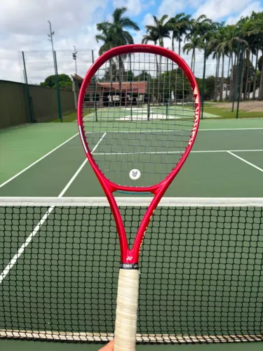 Raquete Yonex Vcore - 2026 Ferrari - Usada