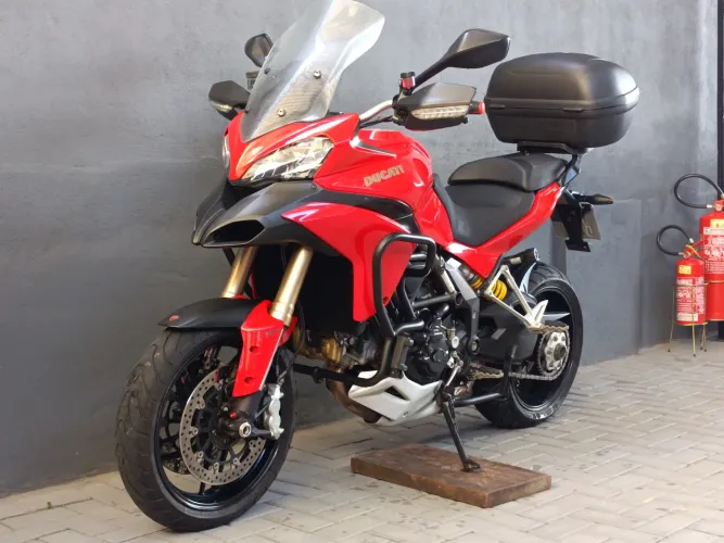 Moto Ducati multstrada 