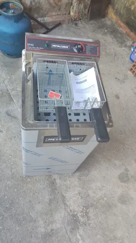 Fritadeira 18l água e óleo na caixa