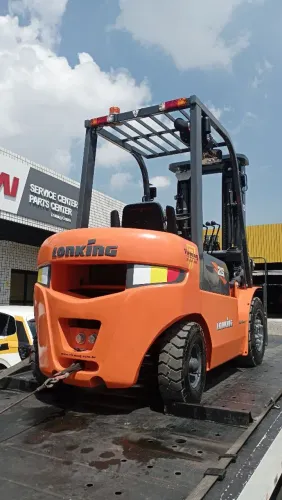  Empilhadeira lonking 2.500KG