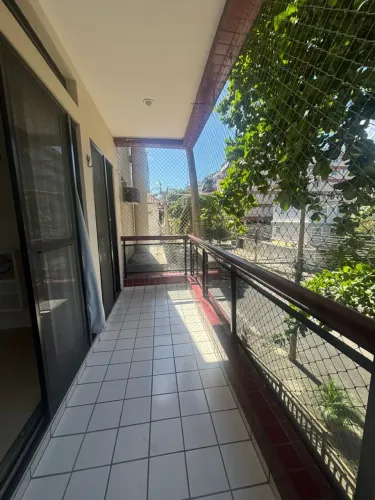 Freguesia Jacarepaguá rua potiguara, Vista livre Avarandado, sala em 2 ambs, indevassável
