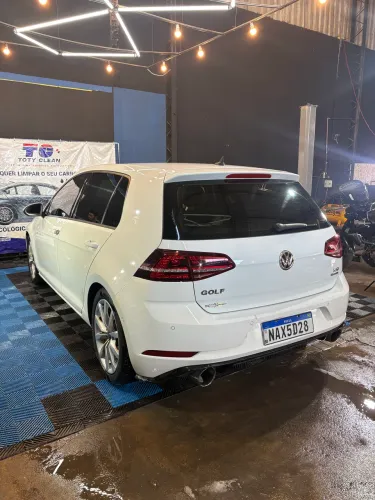 Volkswagen Golf Highline 1.4 TSI 140cv Aut. 2014