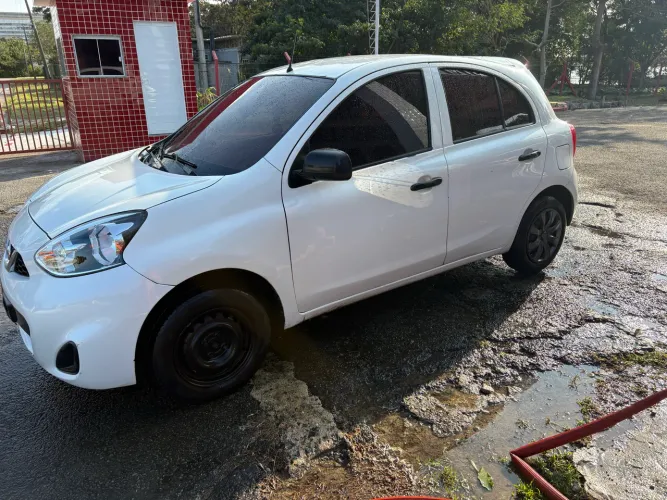 Nissan March S 1.0 12V Flex 5P 2016