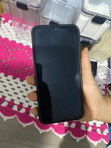 Samsung a25 com capinha e carregador