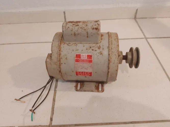 Motor de indução monofásico.