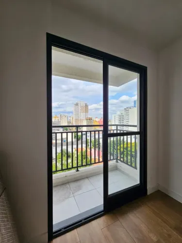 ER 20 - Apartamento para Locação - 2 quartos - Varanda - Lazer - Portaria 24 horas