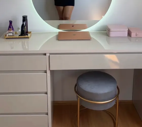 ESCRIVANINHA/PENTEADEIRA