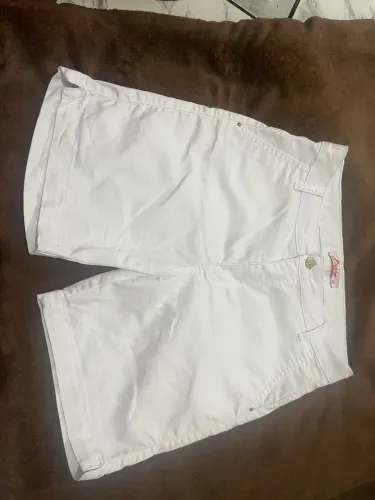 Bermuda feminina tamanho 46 com lycra