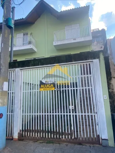 Sobrado para locação no Jardim Pazini - Taboão da Serra