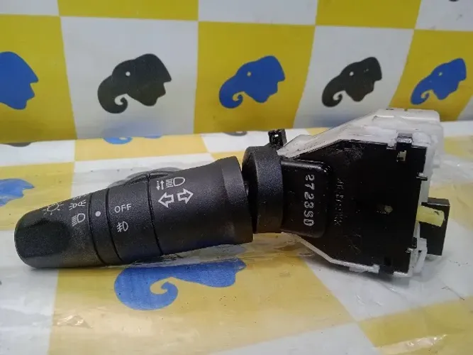 Chave Comando Farol e Seta Livina 2009-12