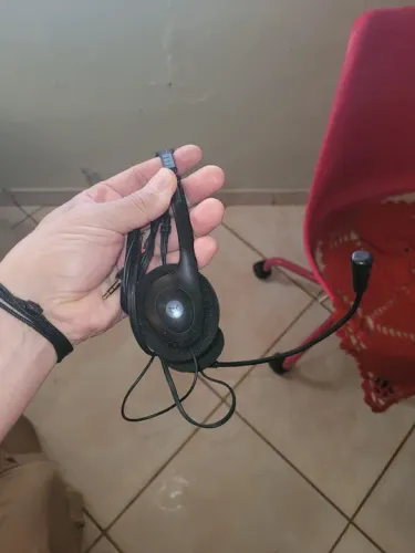 Fone de ouvido P2 com microfone em Samambaia Sul