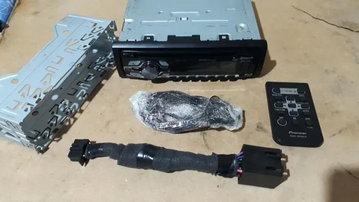 Cd Pioneer deh-4450bt completo exelente estado. 