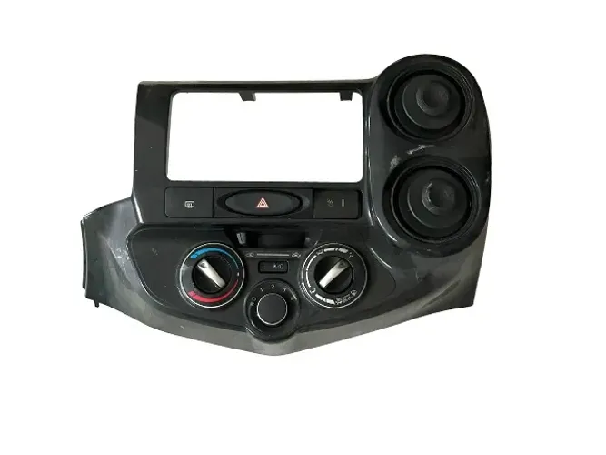 Moldura Central Com Comandos Do Ar Condicionado Toyota Etios