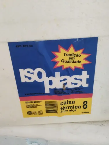 Caixa Térmica Isoplast 8 com alça