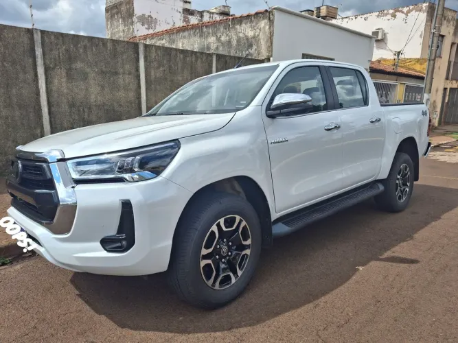 Toyota Hilux CD SRX 4X4 2.8 TDI 16V Diesel Aut. 2024