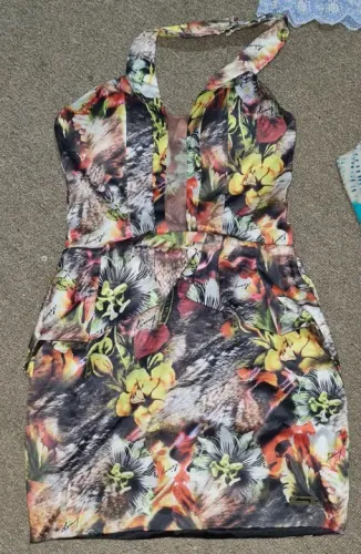 Lote de 4 vestidos P chiquíssimos