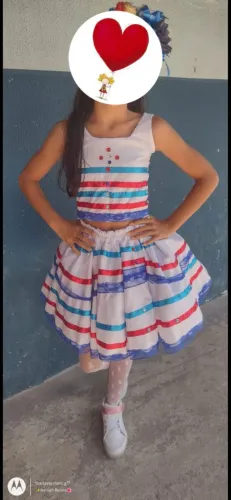 Vendo traje de miss junina simples ( sem tiara ) 