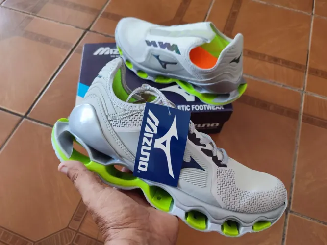 Tênis Mizuno Wave Prophecy 10