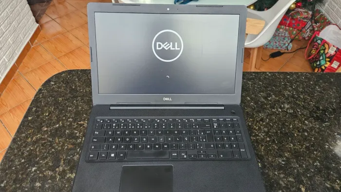 Notebook Dell Inspiron Intel Core i5 AMD Radeon 530 - Windows 11