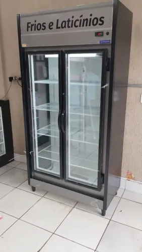 Balcão expositor auto serviço frios e laticínios 2 portas Chimafrio - Marcos