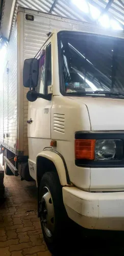 MB 710 / 2002 DIESEL FILÉ