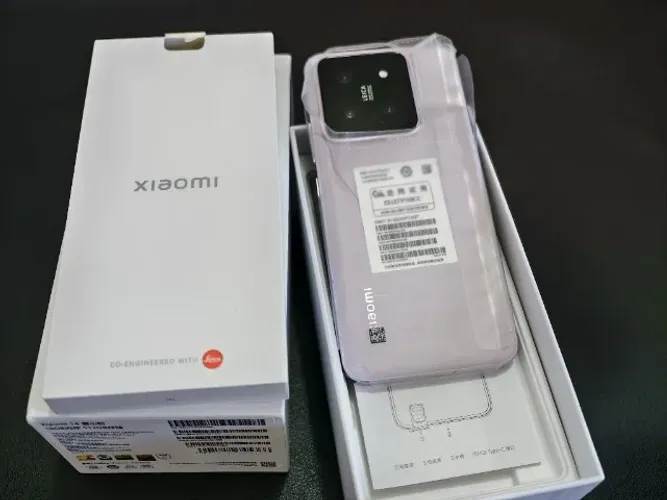 NOVO - Xiaomi 14 Rosa 512GB - Snapdragon 8 Gen 3 | Design Premium | Estado Impecável