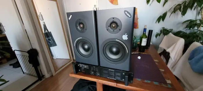 Monitores de Audio Alesis (Passivos)com Amplificador