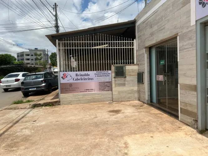 Ótima loja em ótimo ponto. 61 3204-0101