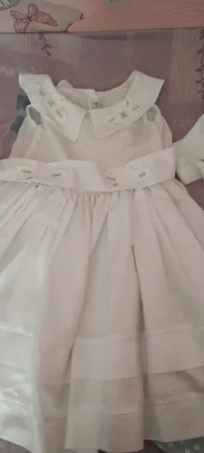 2 Vestidos de festa 4 e 5 anos