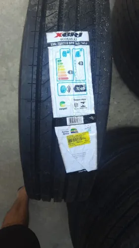 Pneu 235/75/17.5 XBRI Ecoplus A2 18 lonas Liso R$750,00 a Vista.