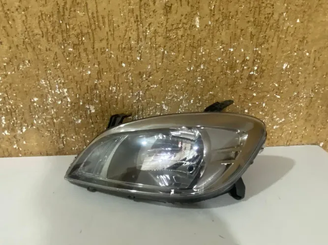 Farol esquerdo Celta / Prisma 2007/2008/2009/2010/2011/2012/2013/2014/2015