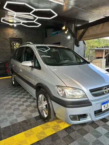 Chevrolet Zafira Eleg.2.0 MPFI Flexpower 8V 5P AUT 2011
