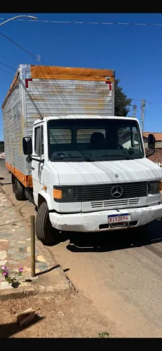 Mercedes-benz 710 2000