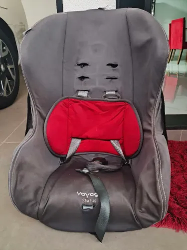 Cadeirinha de Bebê Voyage Status