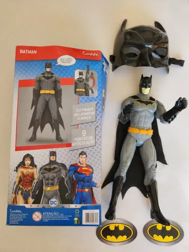 Boneco do Batman que fala com 35 cm