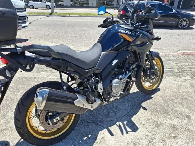 Suzuki Vstrom DL 650 XT 24/25
