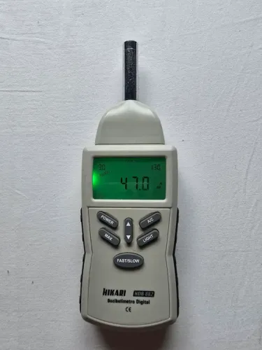 Decibelímetro Digital Hikari HDB-882