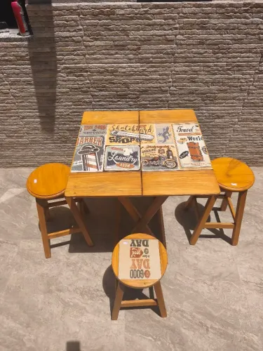 Mesa de abrir e fechar retrô 