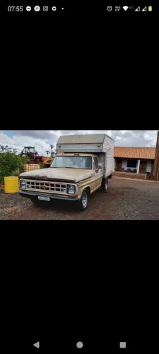 Vendo F-1000 ano 87 hidráulica