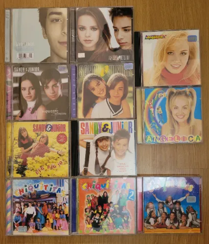 Combo c/ 11 CD'S 06 Sandy & Junior, 02 Angélica , 03 Chiquititas.