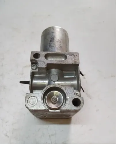 Modulo De Valvula Da Mercedes A0001532459 R414007498 Cinza (Usado)