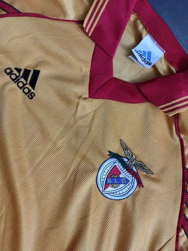 Camisa Benfica Adidas. Nunca usada