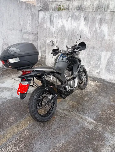 Vendo Transalp bem conservada.