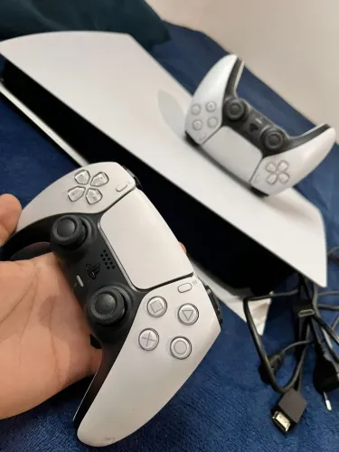 PlayStation 5 (PS5) sem leitor digital 825 gigas