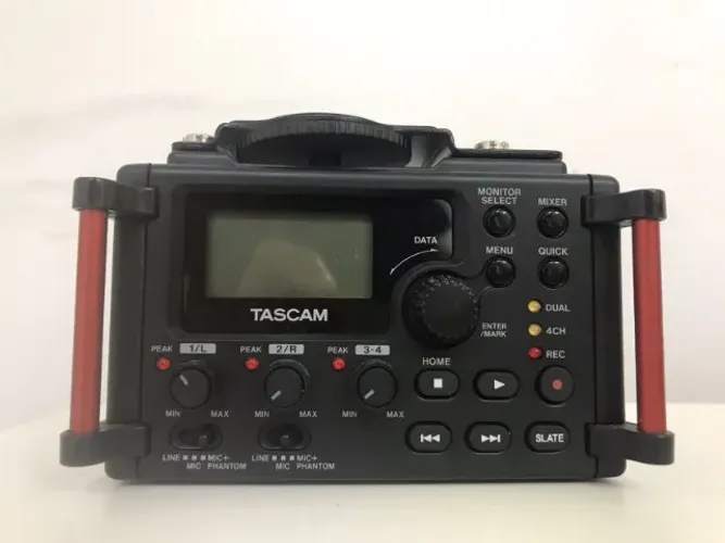 Gravador De Áudio Portátil Tascam Dr-60dmkii 4-ch Para Video