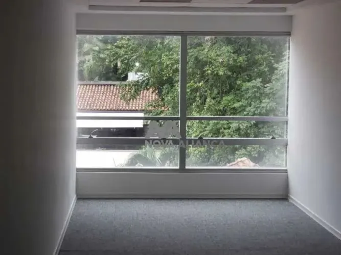 SALAS COMERCIAIS NO MELHOR EMPREENDIMENTO DO JARDIM BOTÂNICO.