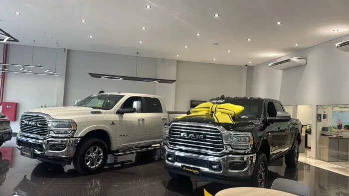 RAM 3500 6.7 I6 TURBO DIESEL LIMITED LONGHORN CD 4X4 AUTOMÁTICO