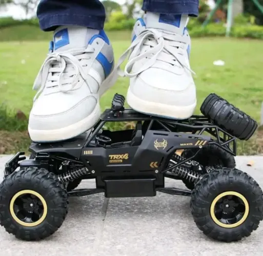 NOVO! Carrinho RC Off-Road 4x4 | 37cm, Metal, Suspensão, 50m Alcance!
